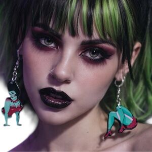 Beetlejuice Earrings Goth Horror Y2K Cartoon Dangle Gen Z Alt Spooky Statement